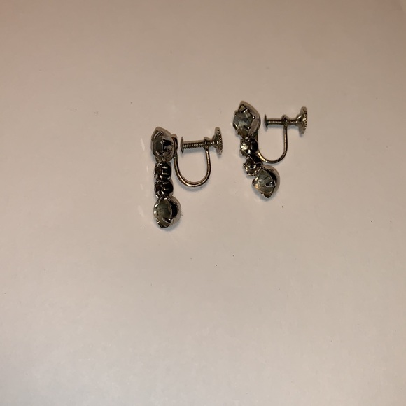 Vintage rhinestone dangle drop screw backing earrings - Picture 4 of 6